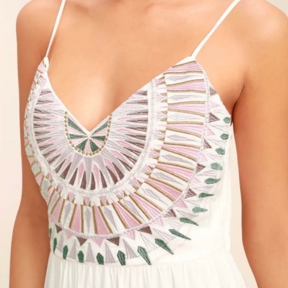Lulu’s white embroidered maxi dress, vacation, wedding, size M. - Picture 3 of 6